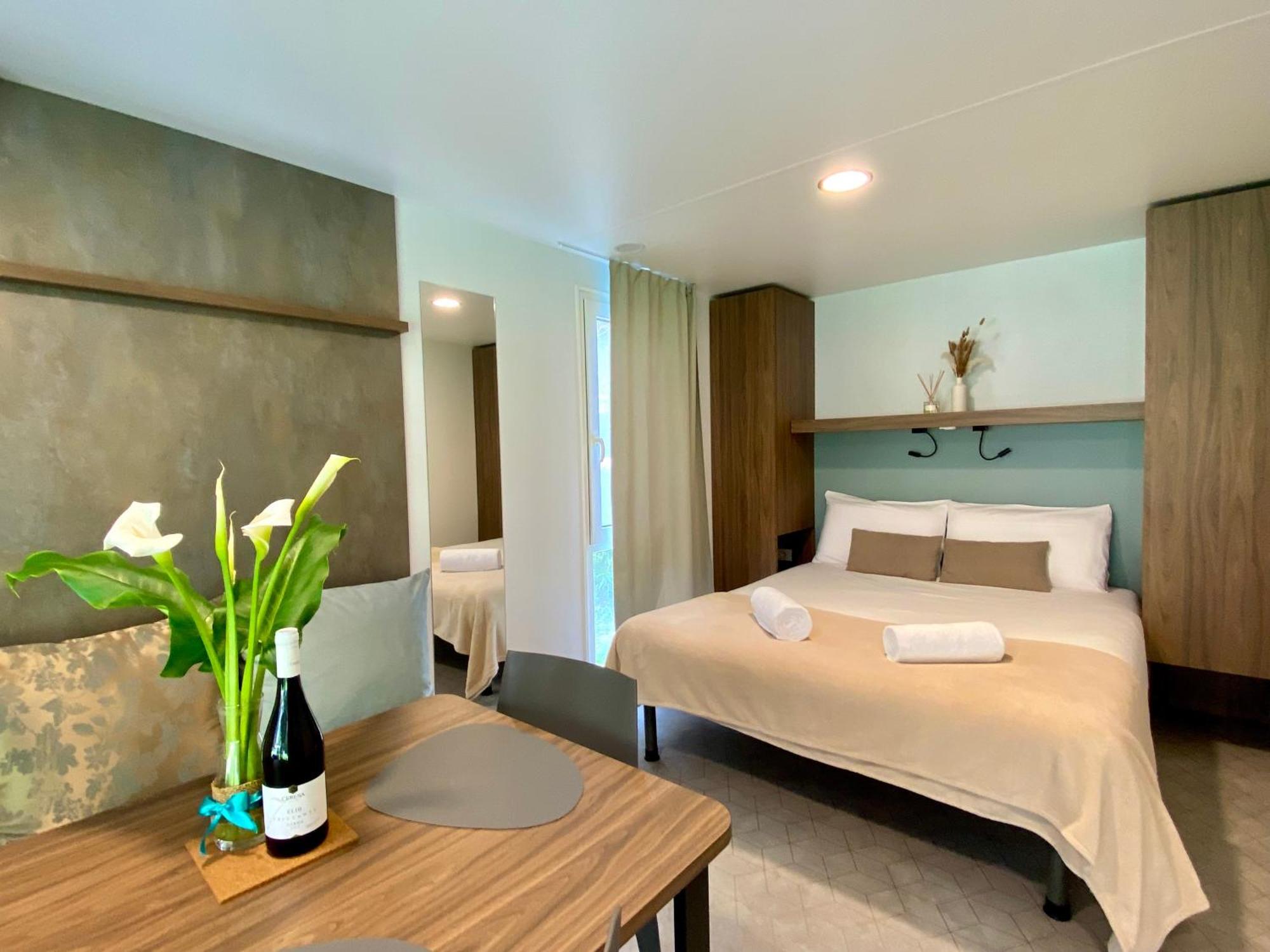 Seregner Agricamping & Homes - Adults Only 18 Monzambano Exterior foto